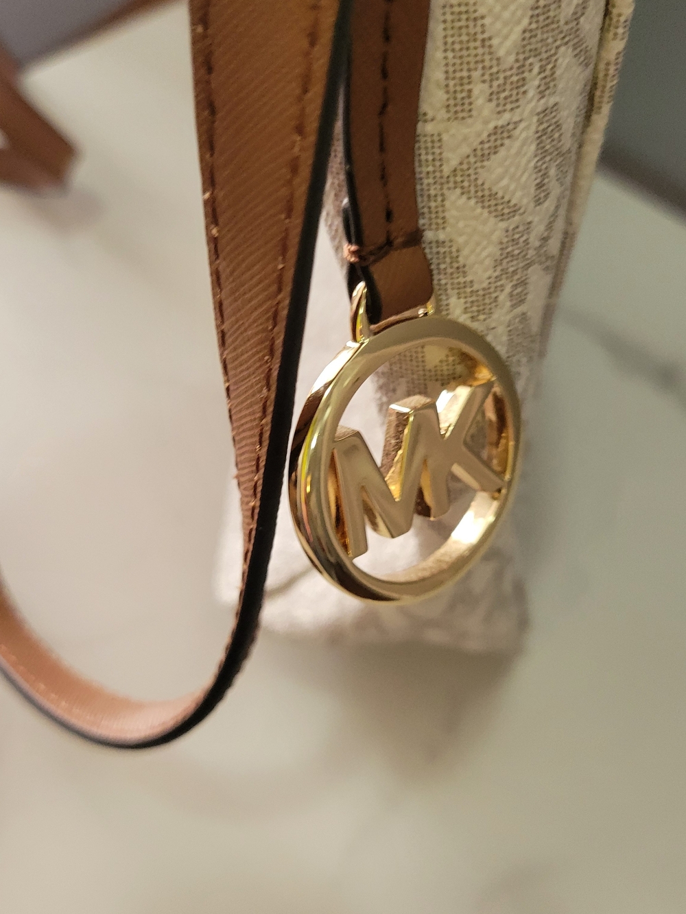 Michael Kors White Signature Crossbody Bag with Tan Strap - Picture 4 of 10